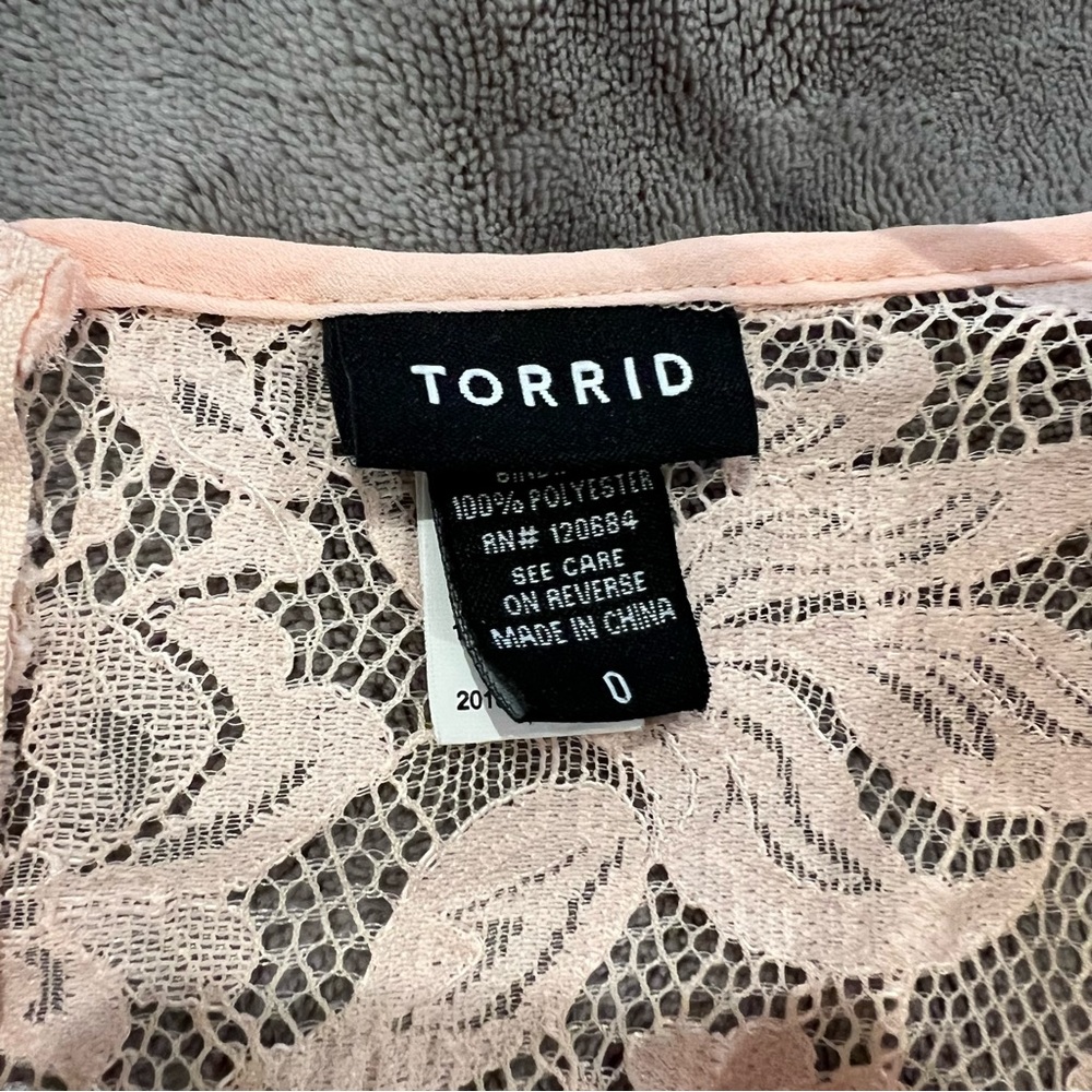 Torrid floral design lace top - Picture 5 of 5